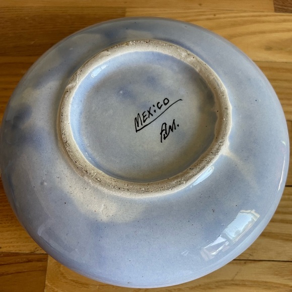 Vintage Mexican pottery bowl/planter. Signed - Picture 5 of 10